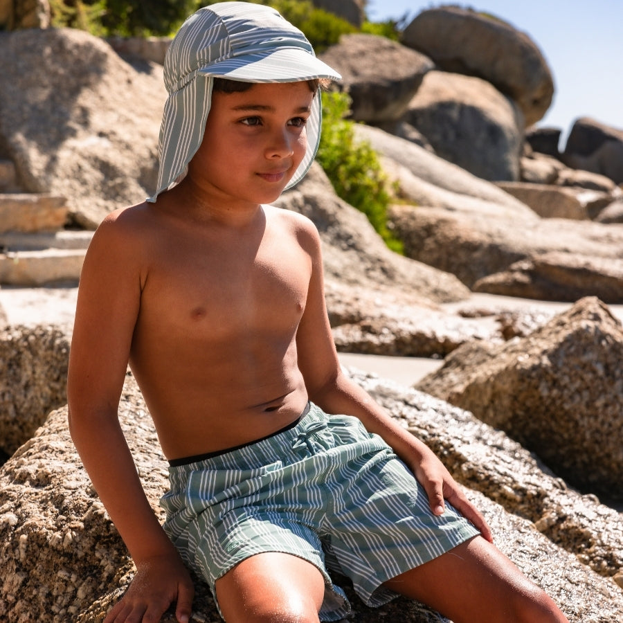 Gorro con protección UV en cuello - Verde/Blanco - Resort Stripe