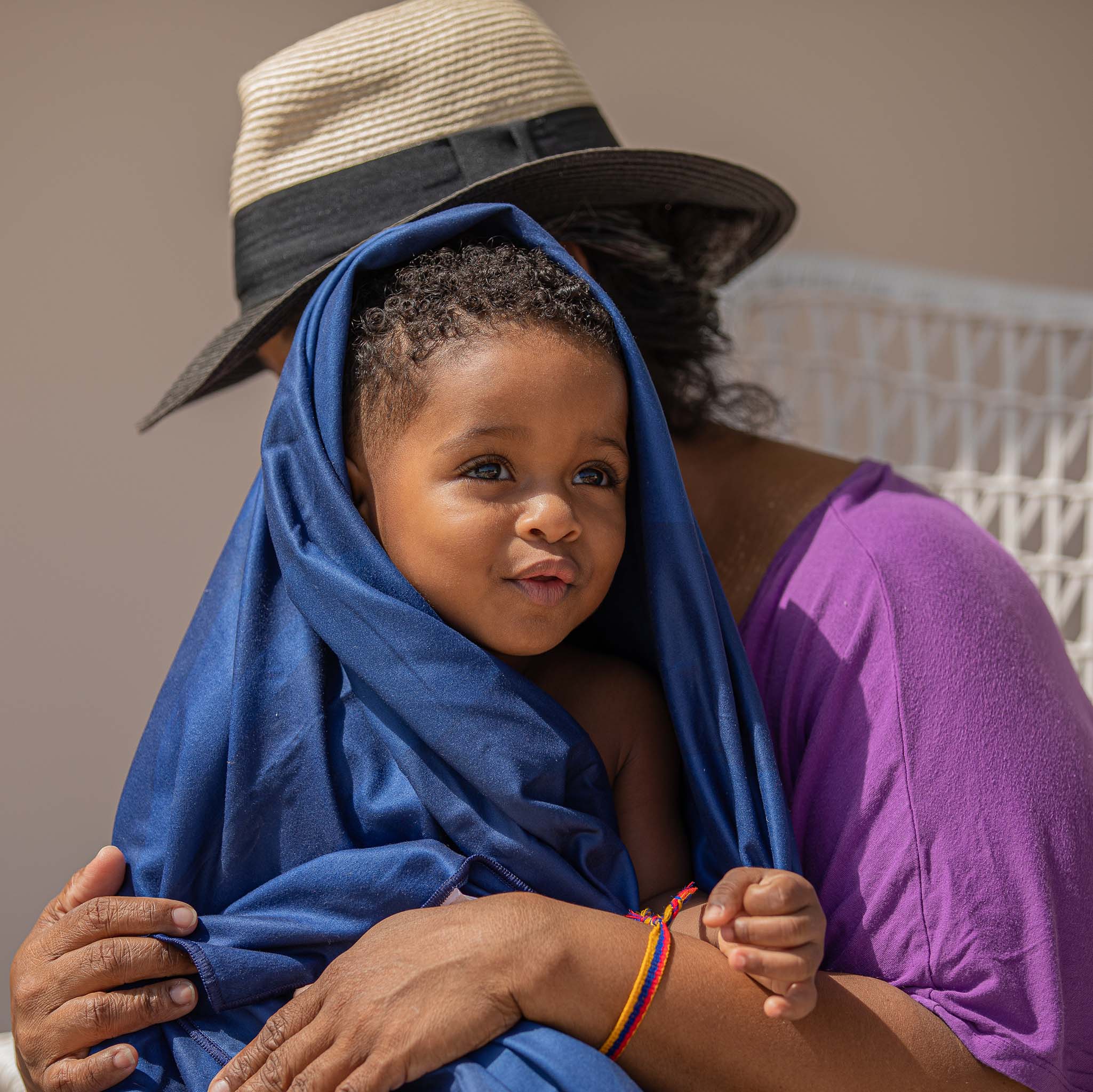 Toalla de playa Microfibra - Azul - Vibrant Stripes - 135 x 65 cm