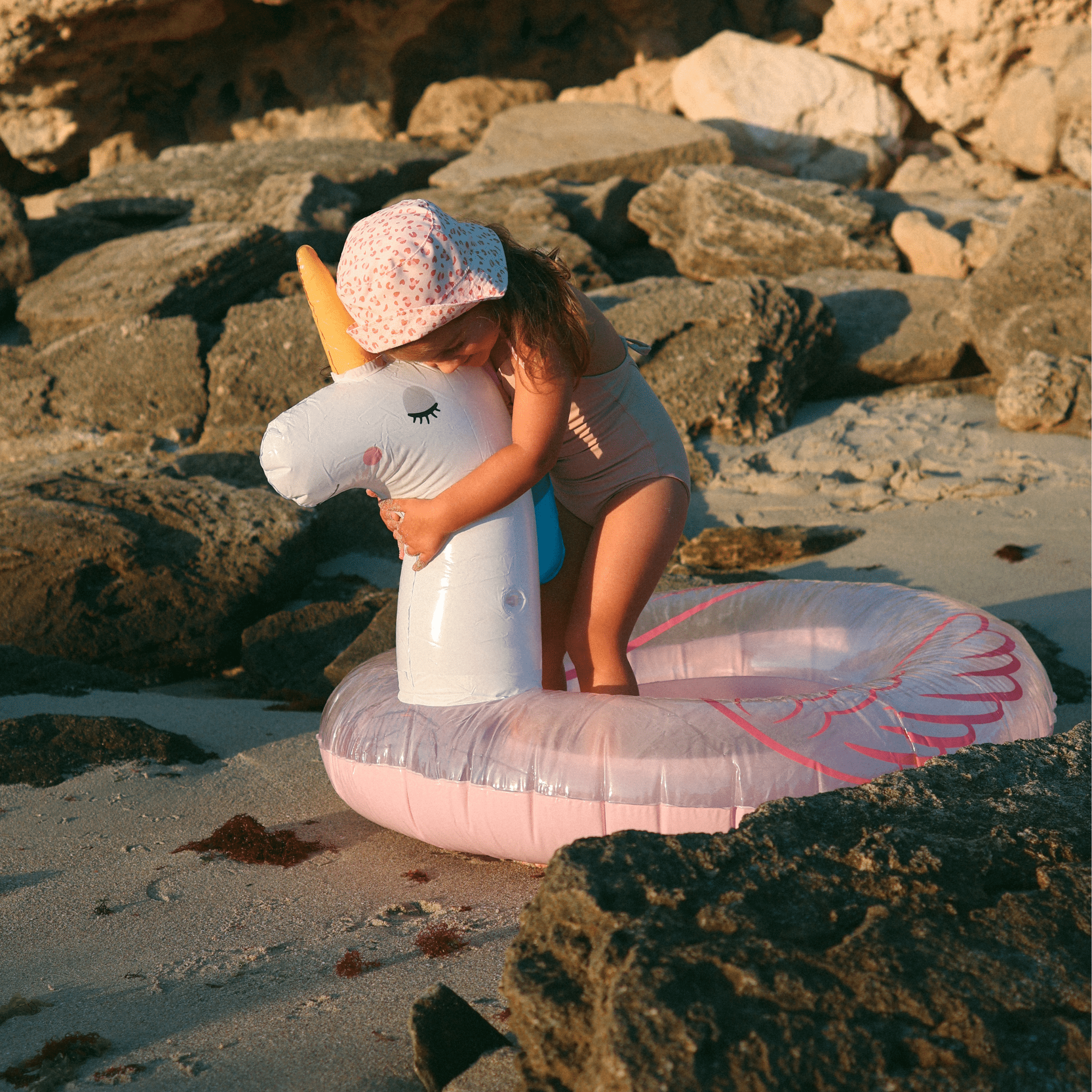 Bouée Unicorn - Rose/Blanc - DreamsCasquettee - Ø 95 cm