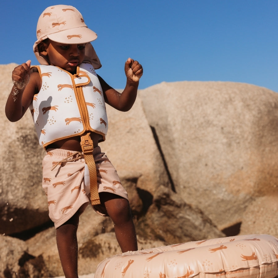 Gorro con protección UV en cuello - Marrón - Roamer